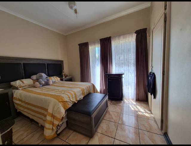 3 BEDROOM HOUSE FOR SALE IN GOLF PARK